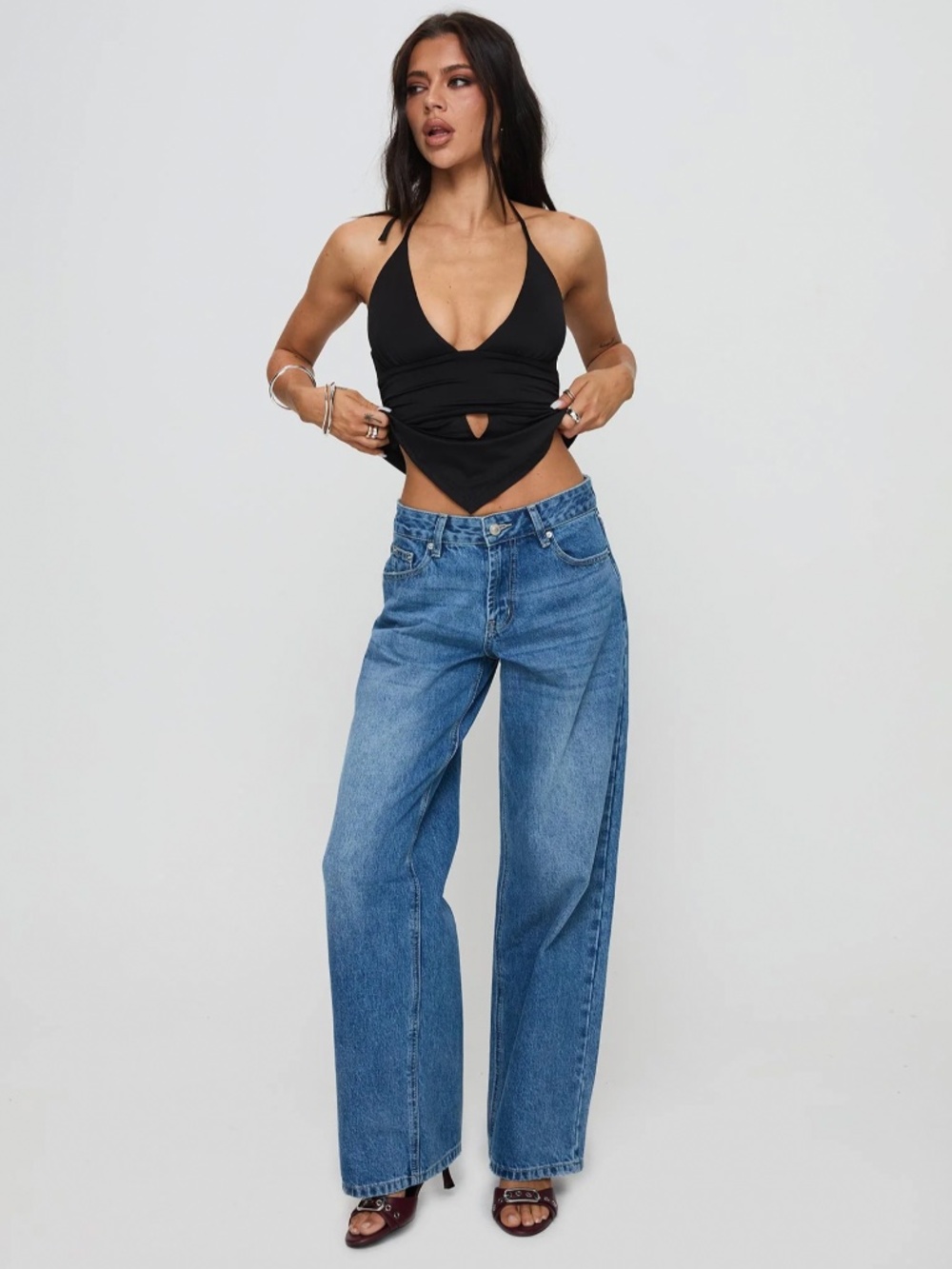 Princess Polly Serenitia Mid Rise Relaxed Jeans Mid Blue Wash Petite